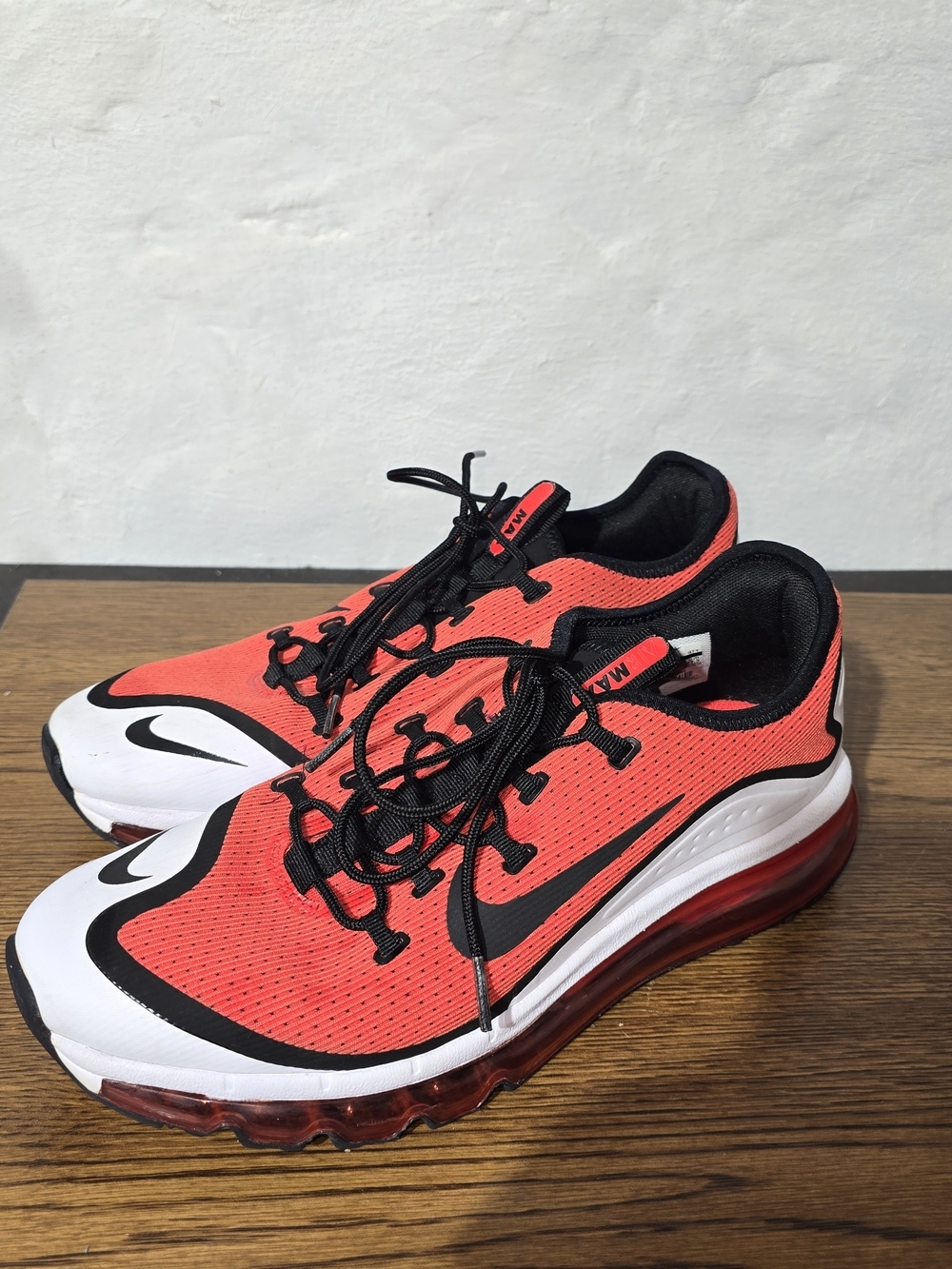 Nike Air Max More Habanero Red Men's 9.5 Running Shoes Black White AR1944-600